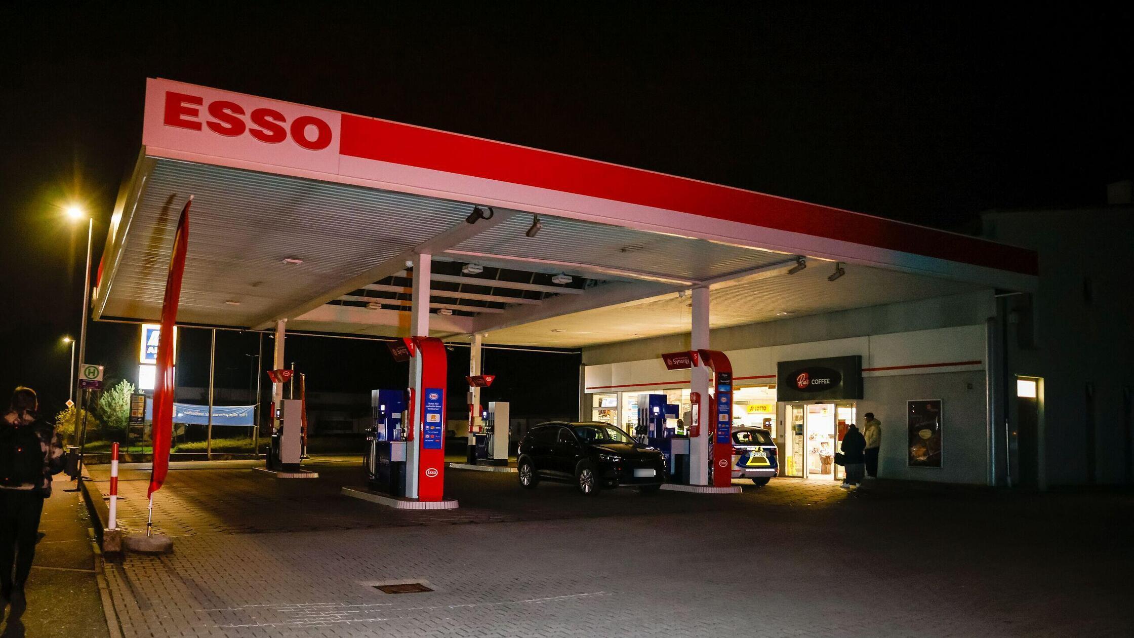 4279359_tankstellen-ueberfall-in-schwabach_noscale