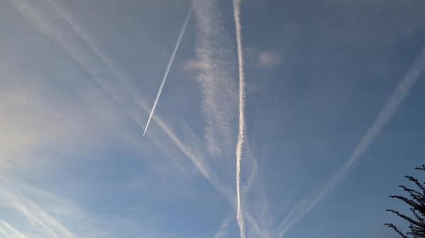 Reger Flugverkehr über Wendelstein