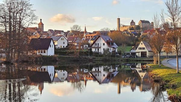 Abenberg, du trautes Städtchen, stillverträumt im Frankenland.