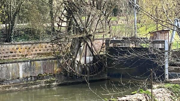 Wasserrad an der Schwarzach.