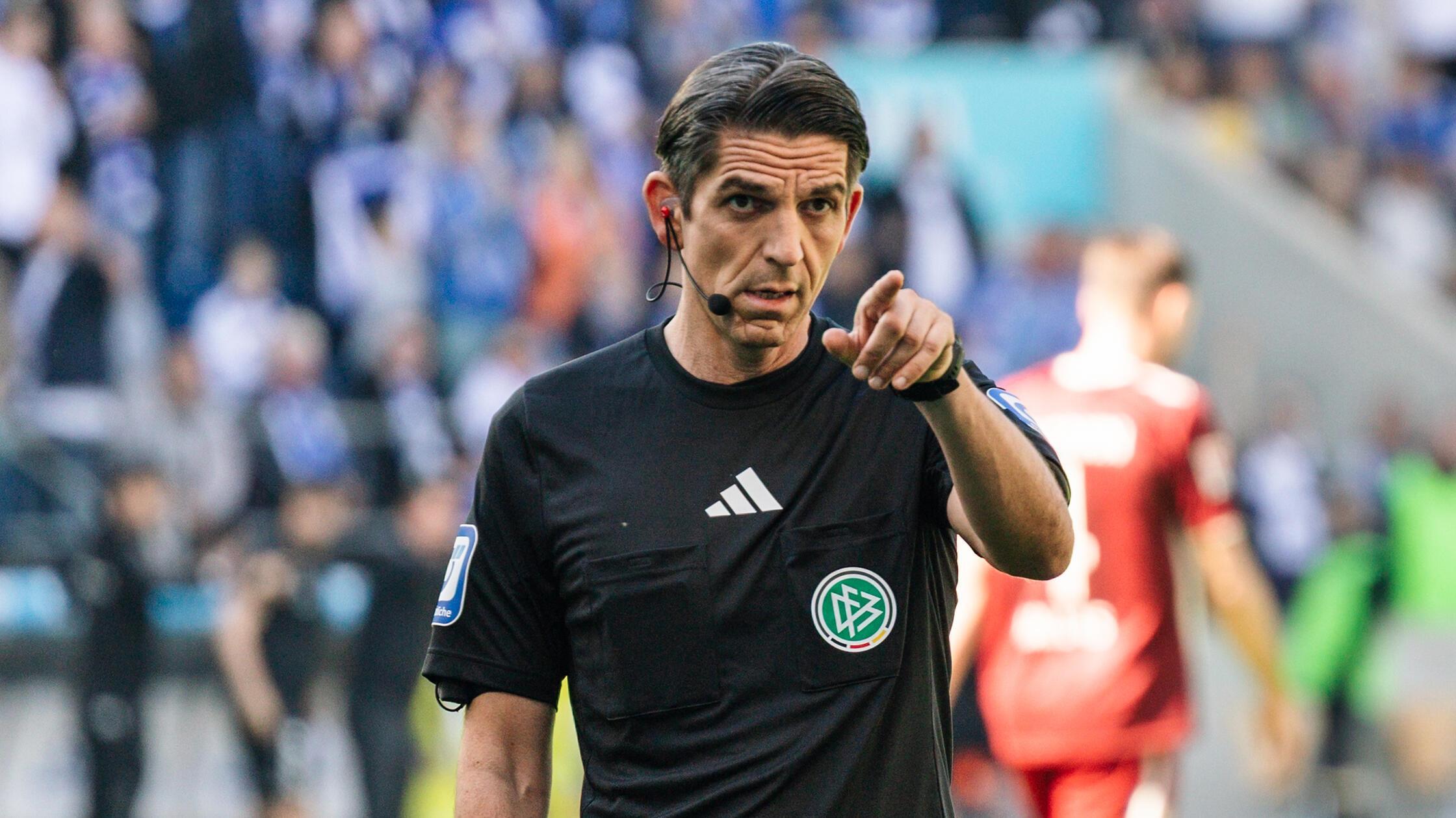 Deniz Aytekin ist der Schiedsrichter der Partie We