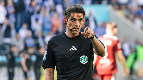 Deniz Aytekin ist der Schiedsrichter der Partie We