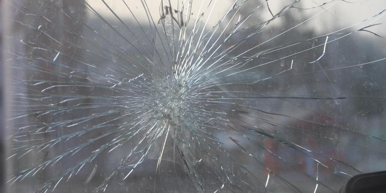 Parking frustration: Windshield damaged in Treuchtlingen
