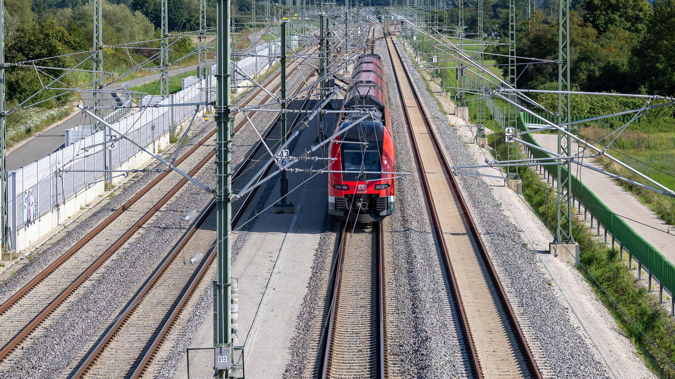Ausbau der Schnellfahrstrecke NuernbergBerlin im 