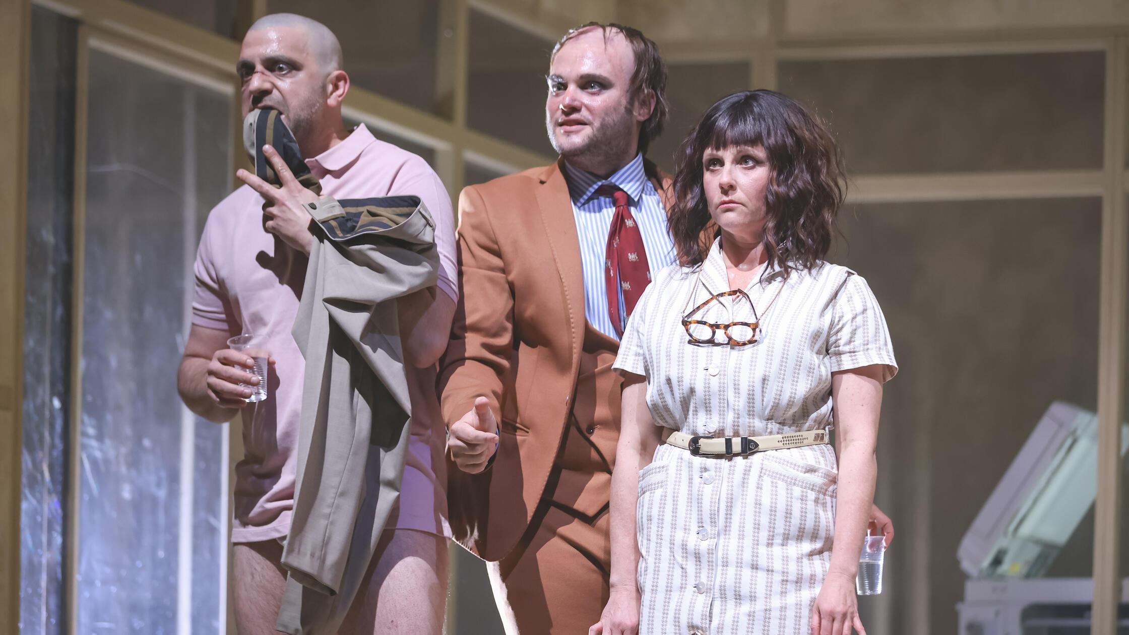 DerZebrochneKrug1_c_ThomasLanger