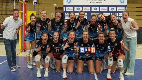 tv-altdorf-mannschaftsfoto-nach-sieg-in-wiesbaden