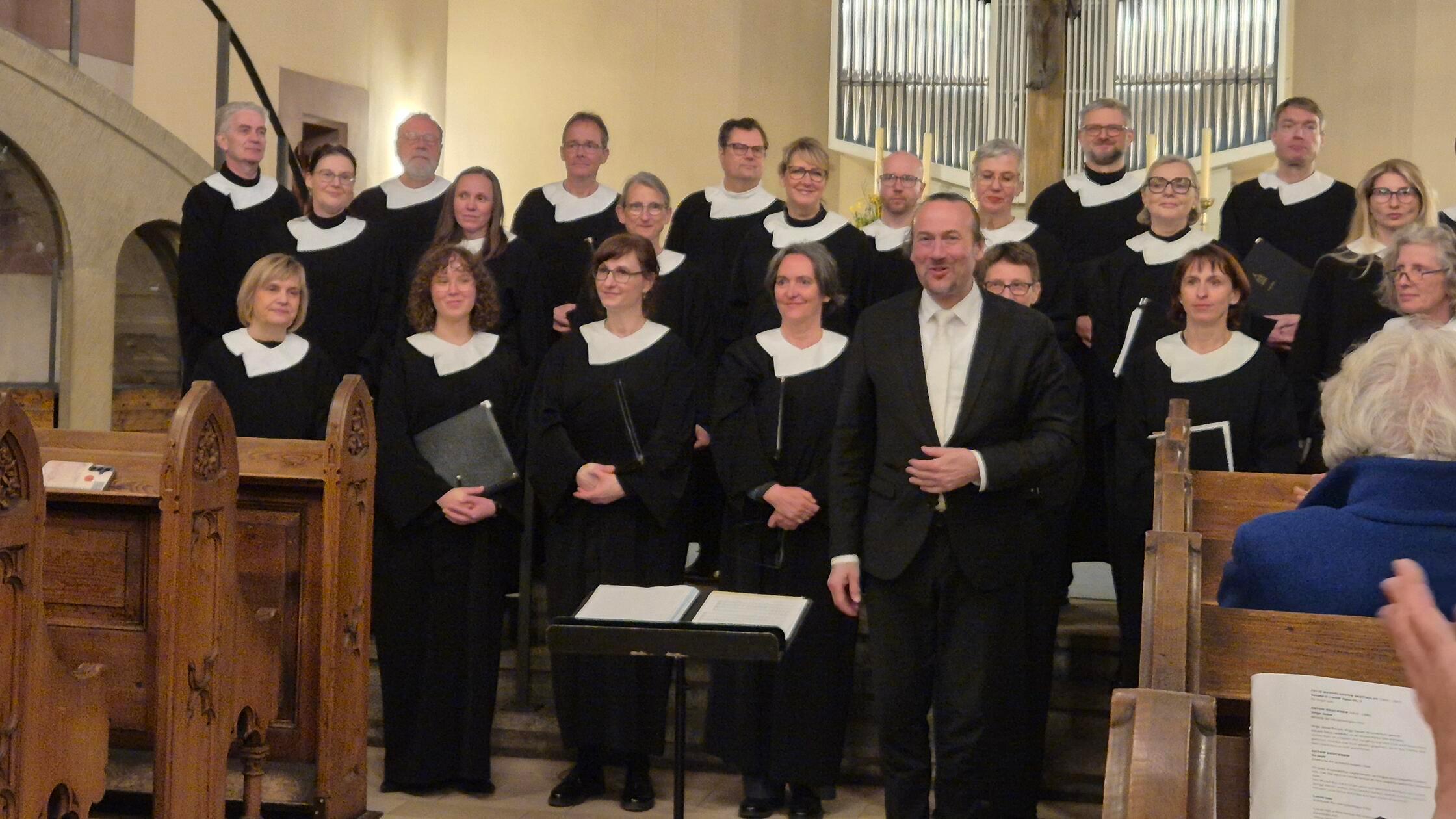 Der Kammerchor der Frauenkirche Dresden mit Matthi
