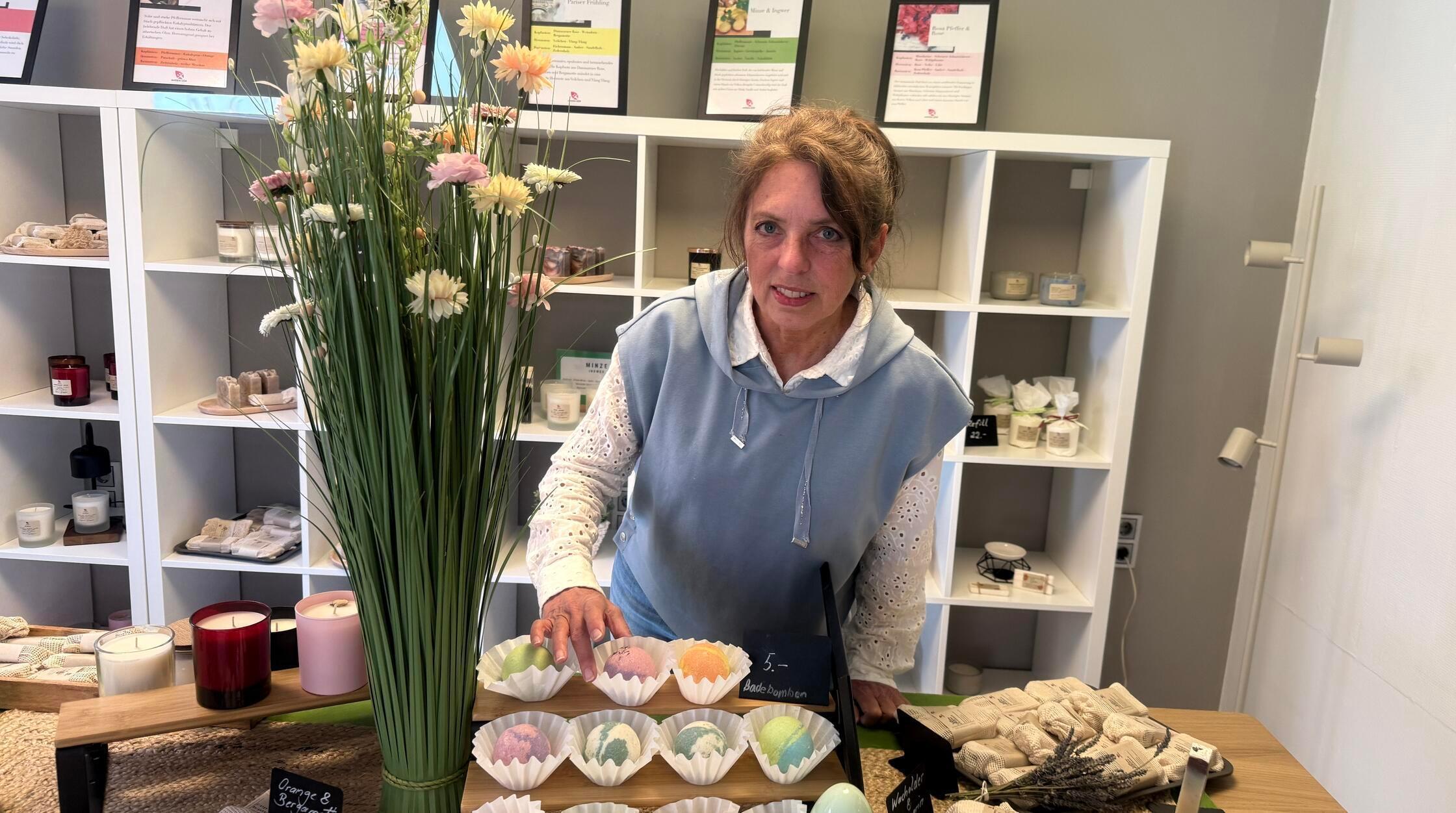 Kerzen, Düfte, eigene Ideen: Christine Riegg eröff