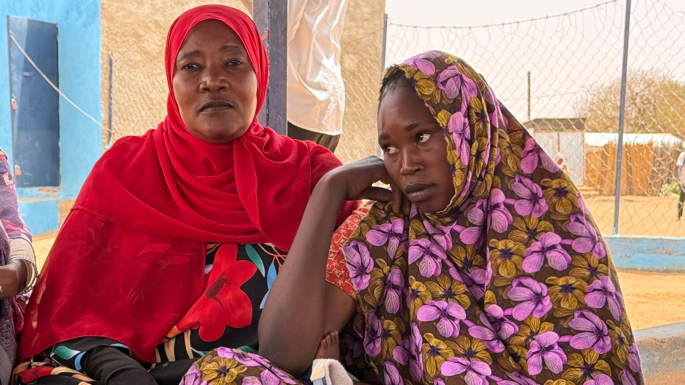 Yeman Mohamat Ramadan (l) ist vor dem Krieg im Sud