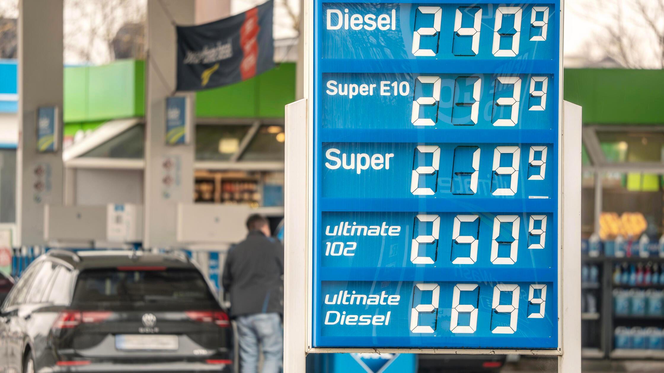Rekordpreise bei Diesel, ein Liter kostet am Donne