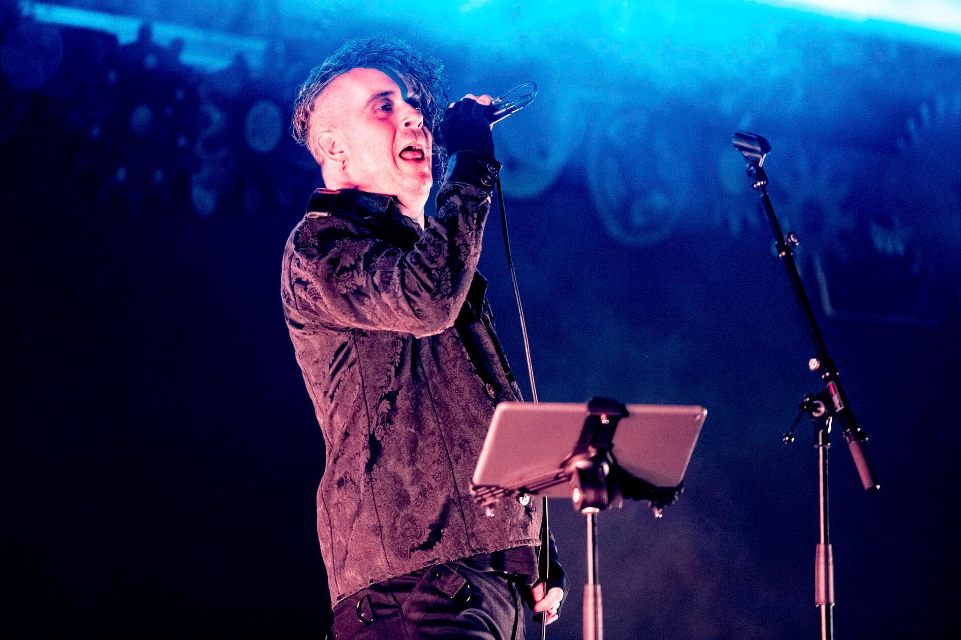 Project Pitchfork genießen in Dark Wave-Kreisen Legendenstatus. Die Helden der dunklen Synth-Sounds kommen am Samstagabend in den Hirsch. Ab 20 Uhr stellt die Band die Stücke des kommenden Albums "Epitaph" vor.