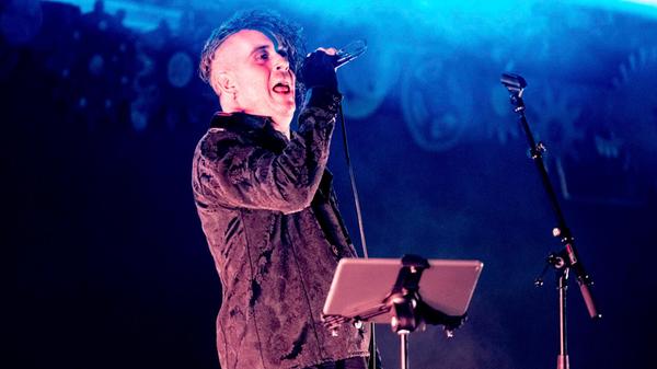 Project Pitchfork genießen in Dark Wave-Kreisen Legendenstatus. Die Helden der dunklen Synth-Sounds kommen am Samstagabend in den Hirsch. Ab 20 Uhr stellt die Band die Stücke des kommenden Albums "Epitaph" vor.