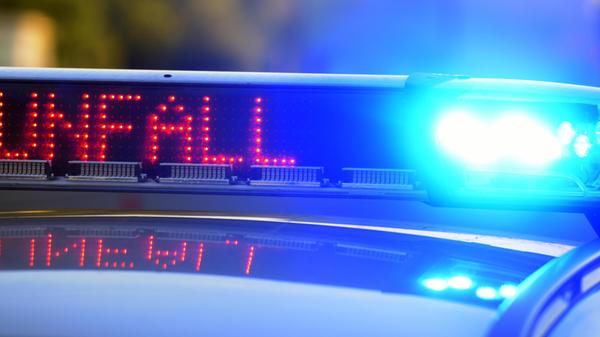 ARCHIV - 12.06.2017, Bayern, Günzburg: Auf einem P