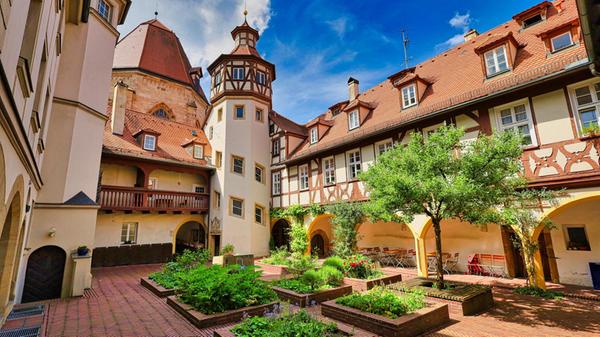 Beringershof (c) Zeynel Dönmez