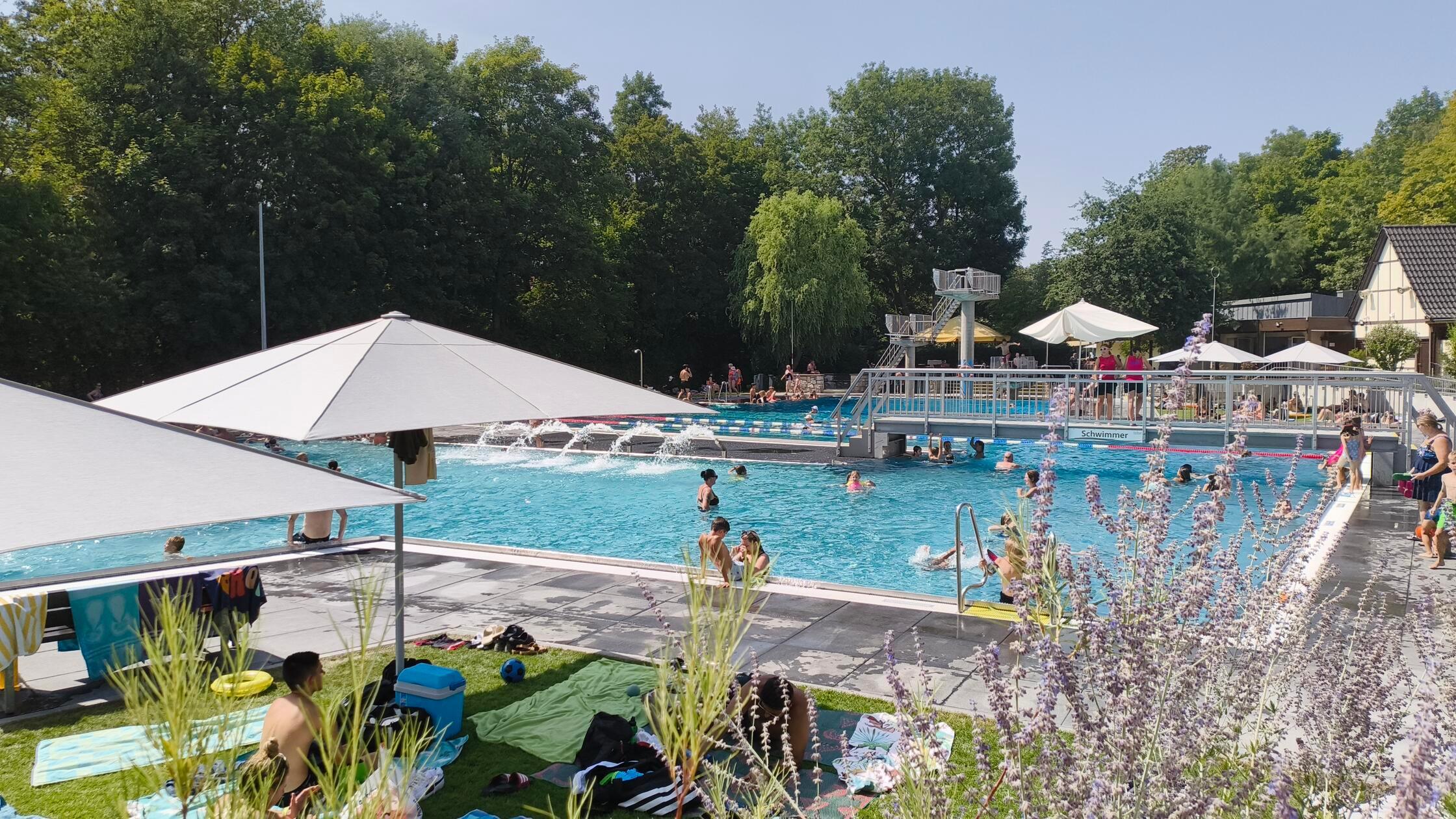 Idyllisch im Grünen, und dennoch mitten in der Sta