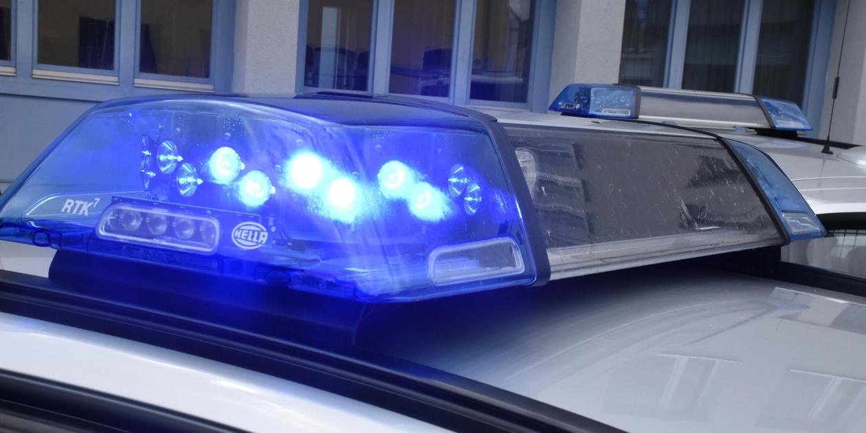 Schoolboy hit by car at bus stop in Feucht