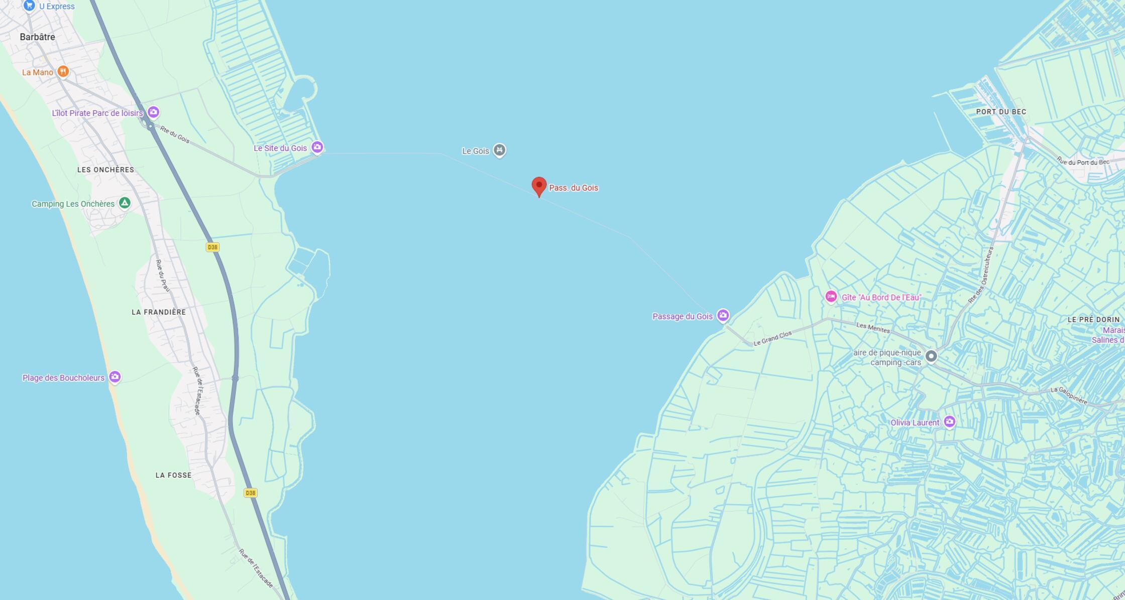 Der Screenshot von Google Maps zeigt, wie exponiert die Passage du Bois mitten durch den Atlantik hindurchführt.