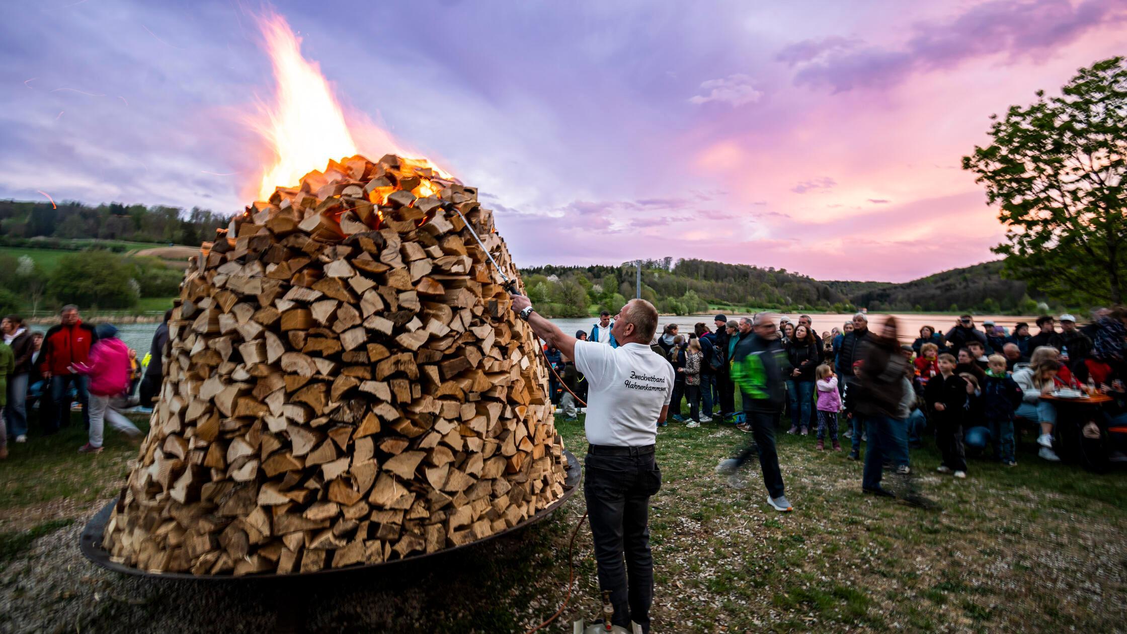 Osterfeuer Hahnenkammsee 2025