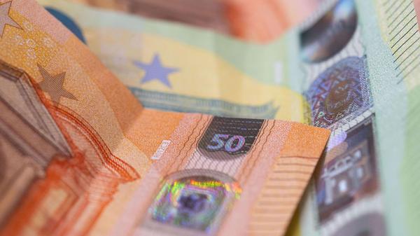 ILLUSTRATION - 13.02.2024, Hessen, Frankfurt/Main: