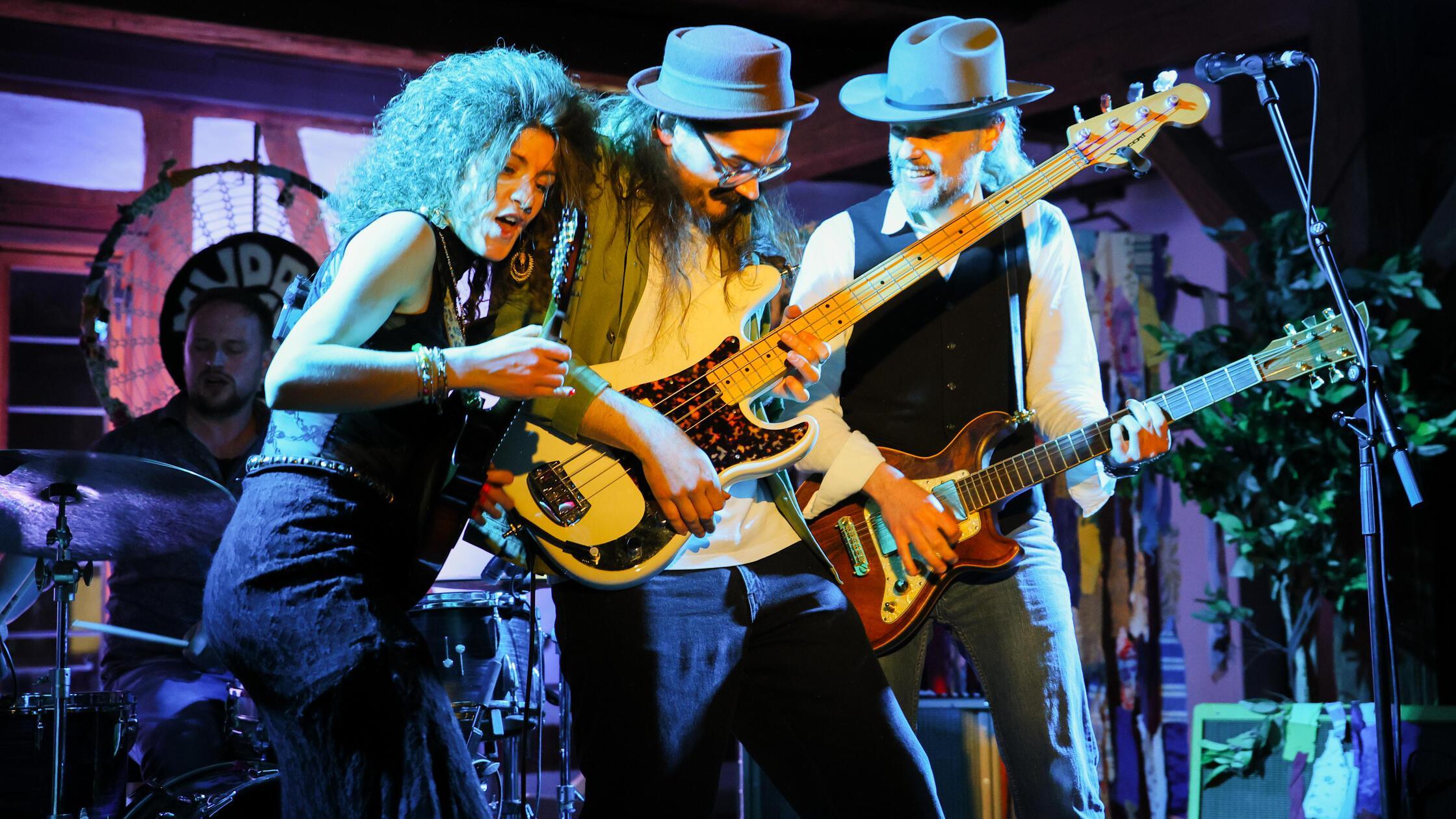 Muddy What: Vlnr Ina Spang, Michi Lang und Fabian 