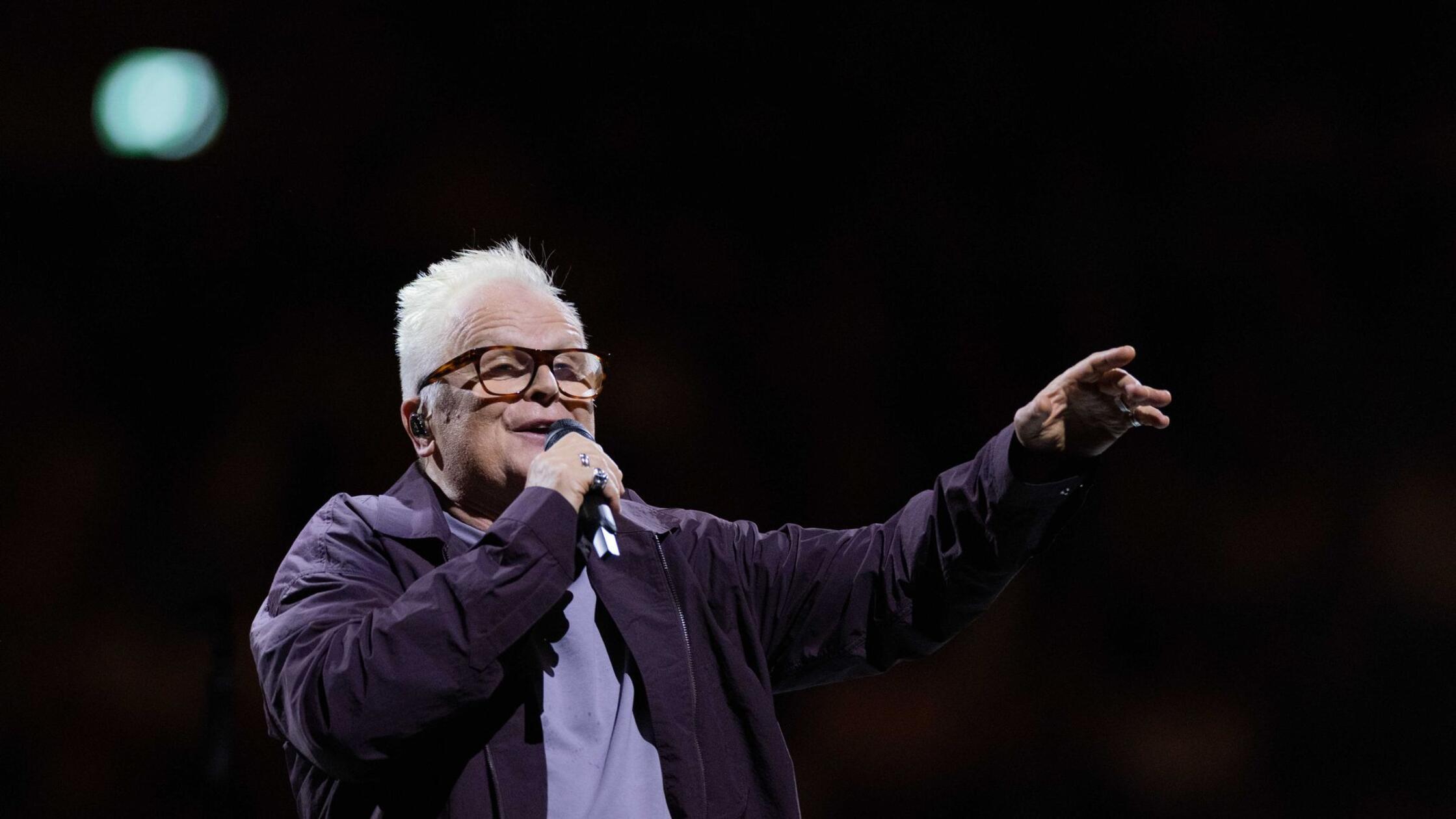 Herbert Grönemeyer steht bei seinem Auftaktkonzert
