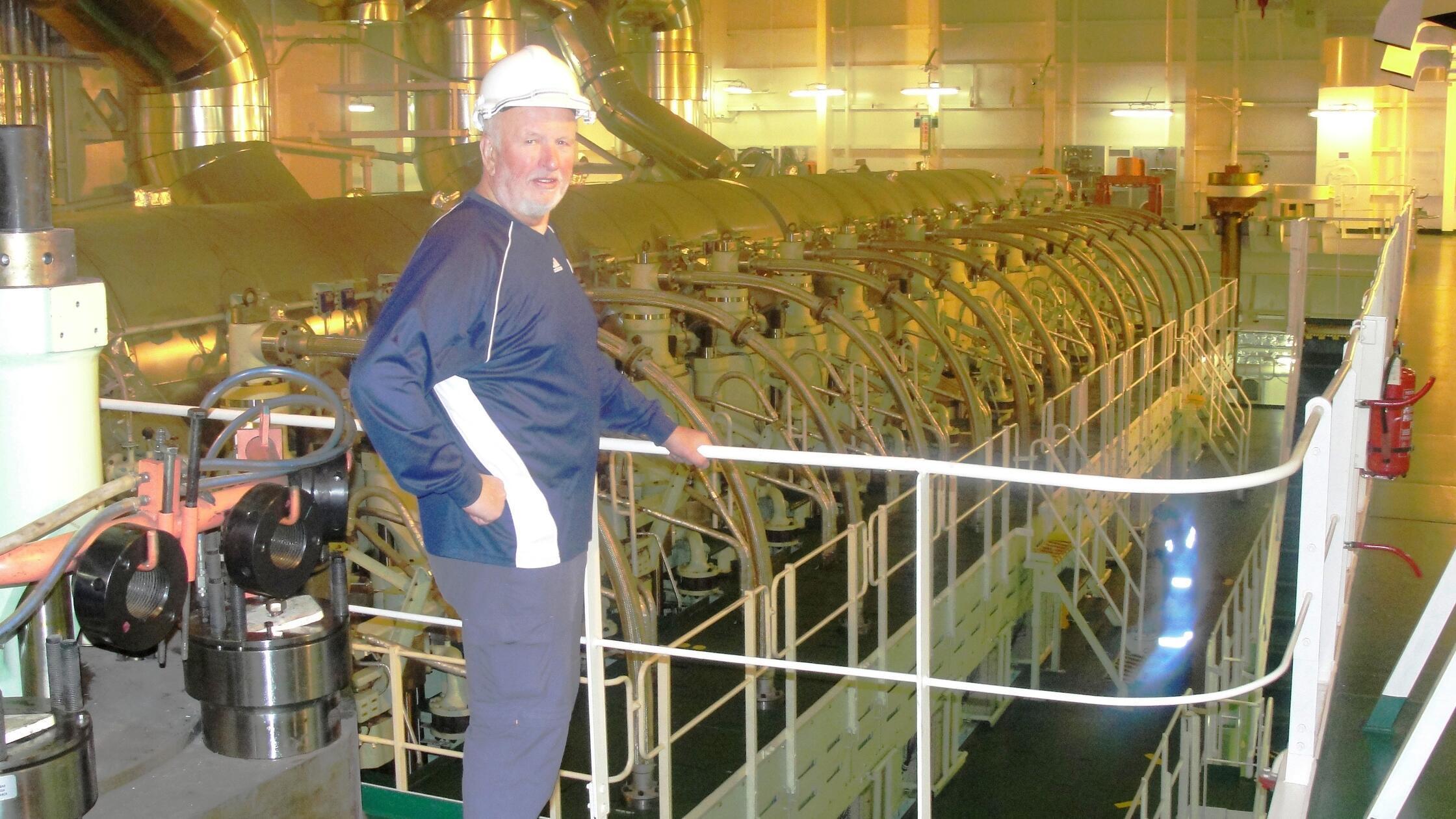 14 Zylinder 110000 PS