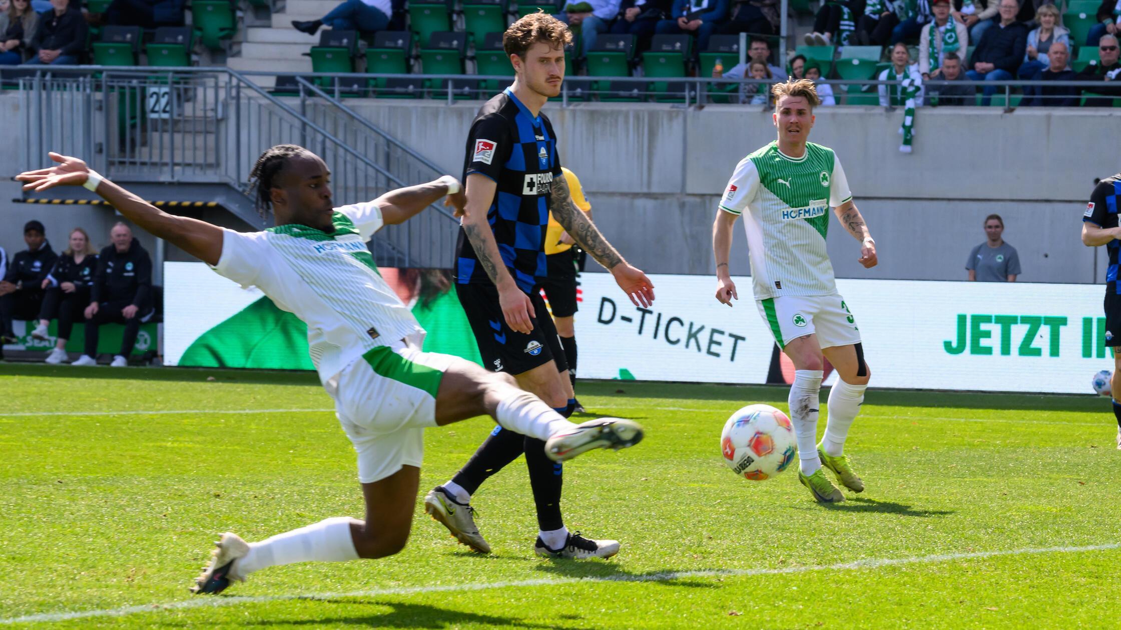 SpVgg Greuther Fürth - SC Paderborn 07