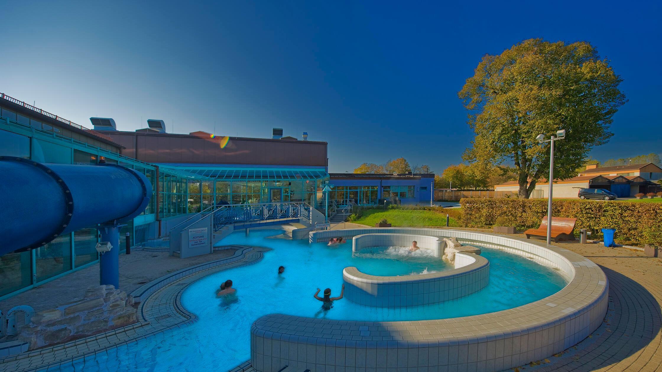 Aquella Außenbecken