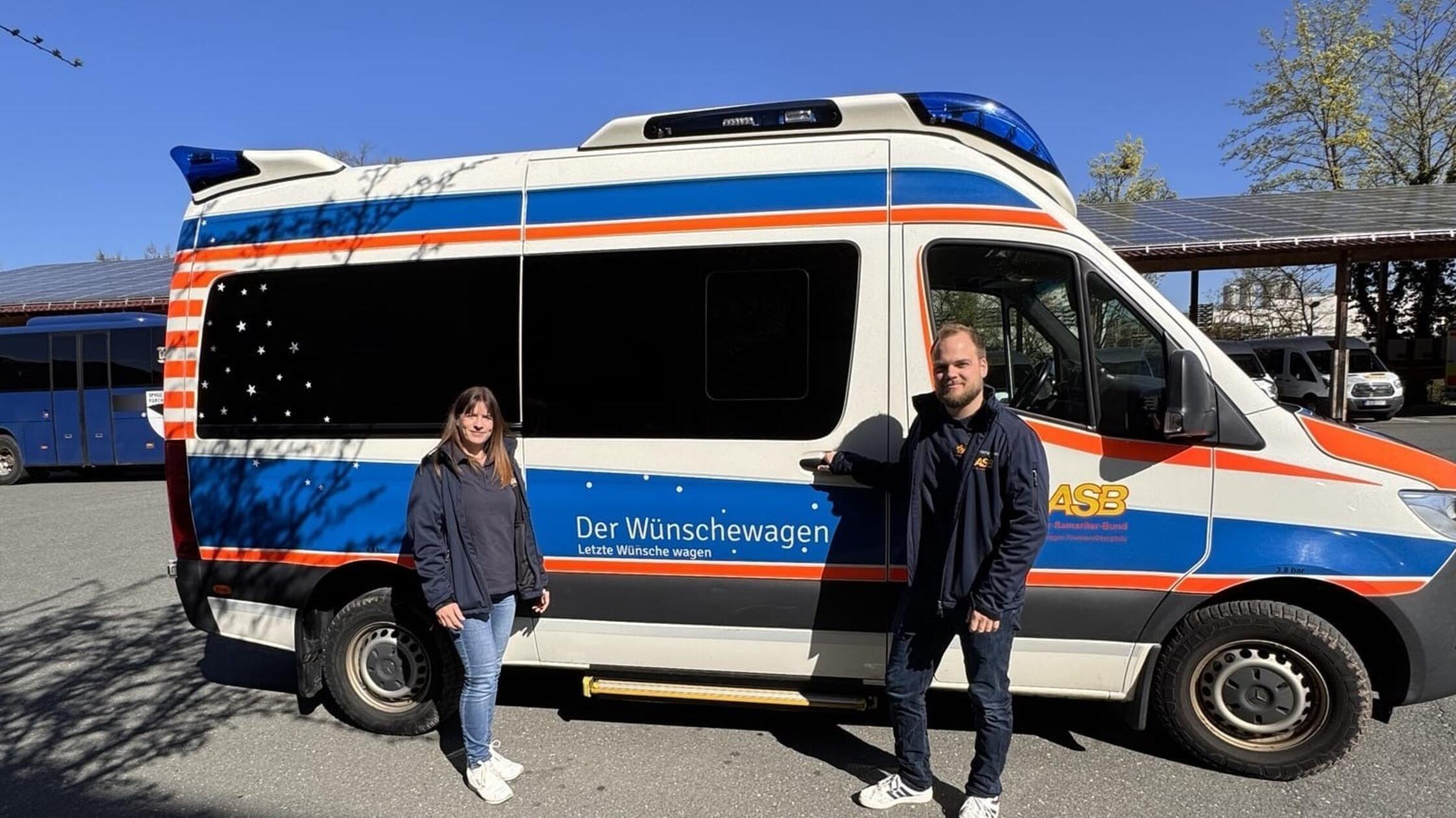 Silvia Bauer und Lukas Hänsch vom ASB Forchheim