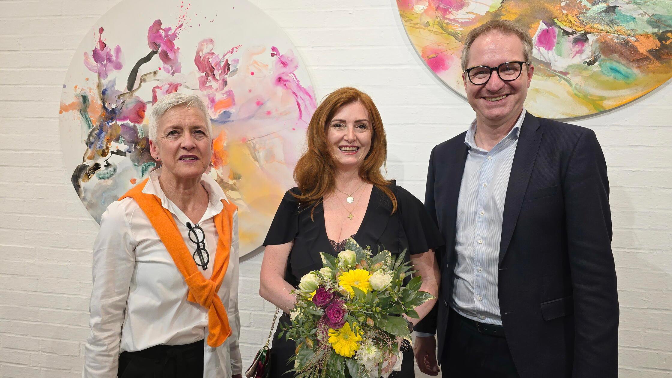 vlnr: Kulturamtsleiterin Barbara Leicht, Alexandra