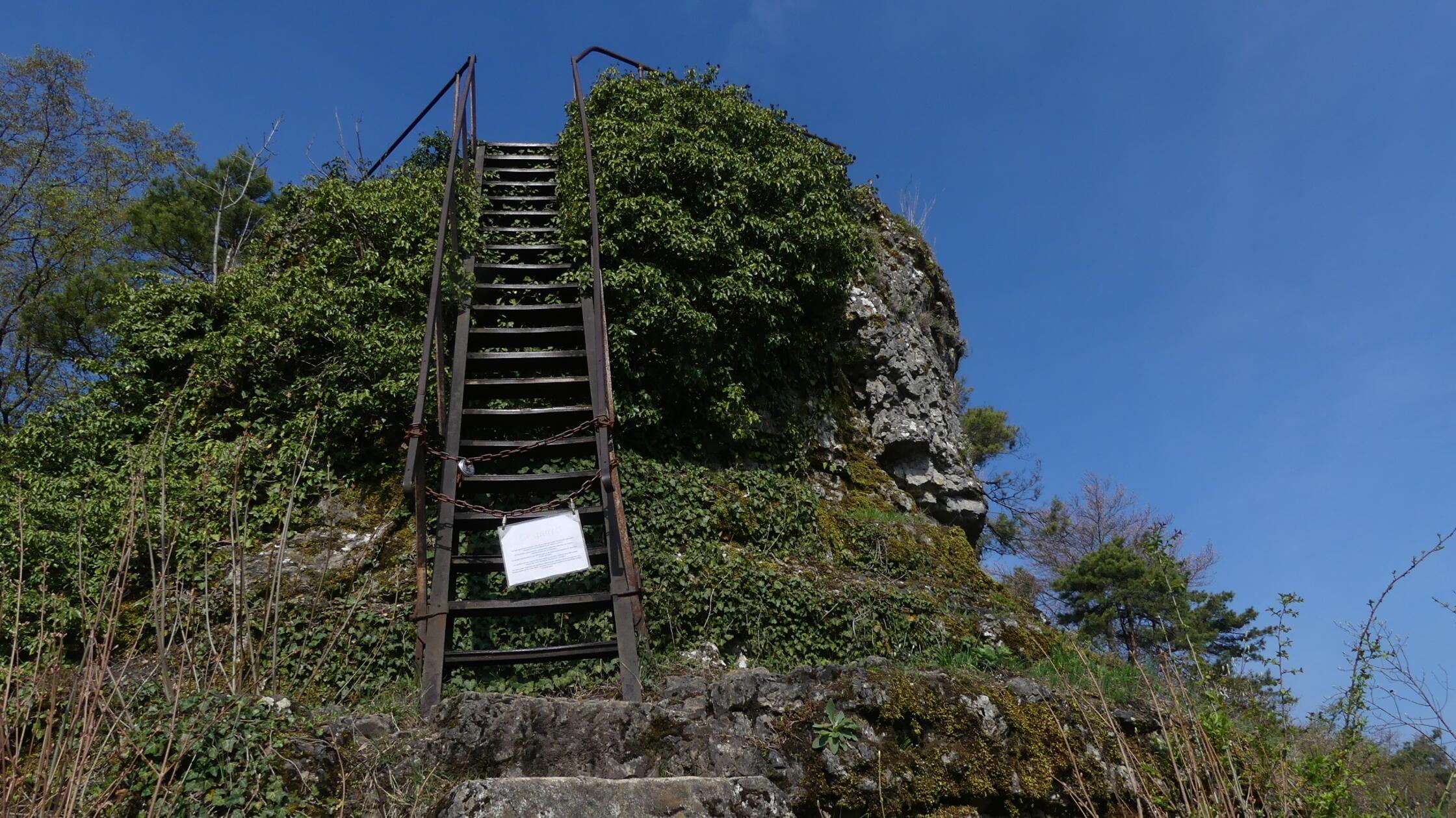 Der Aufgang zum Adlerstein ist gesperrt