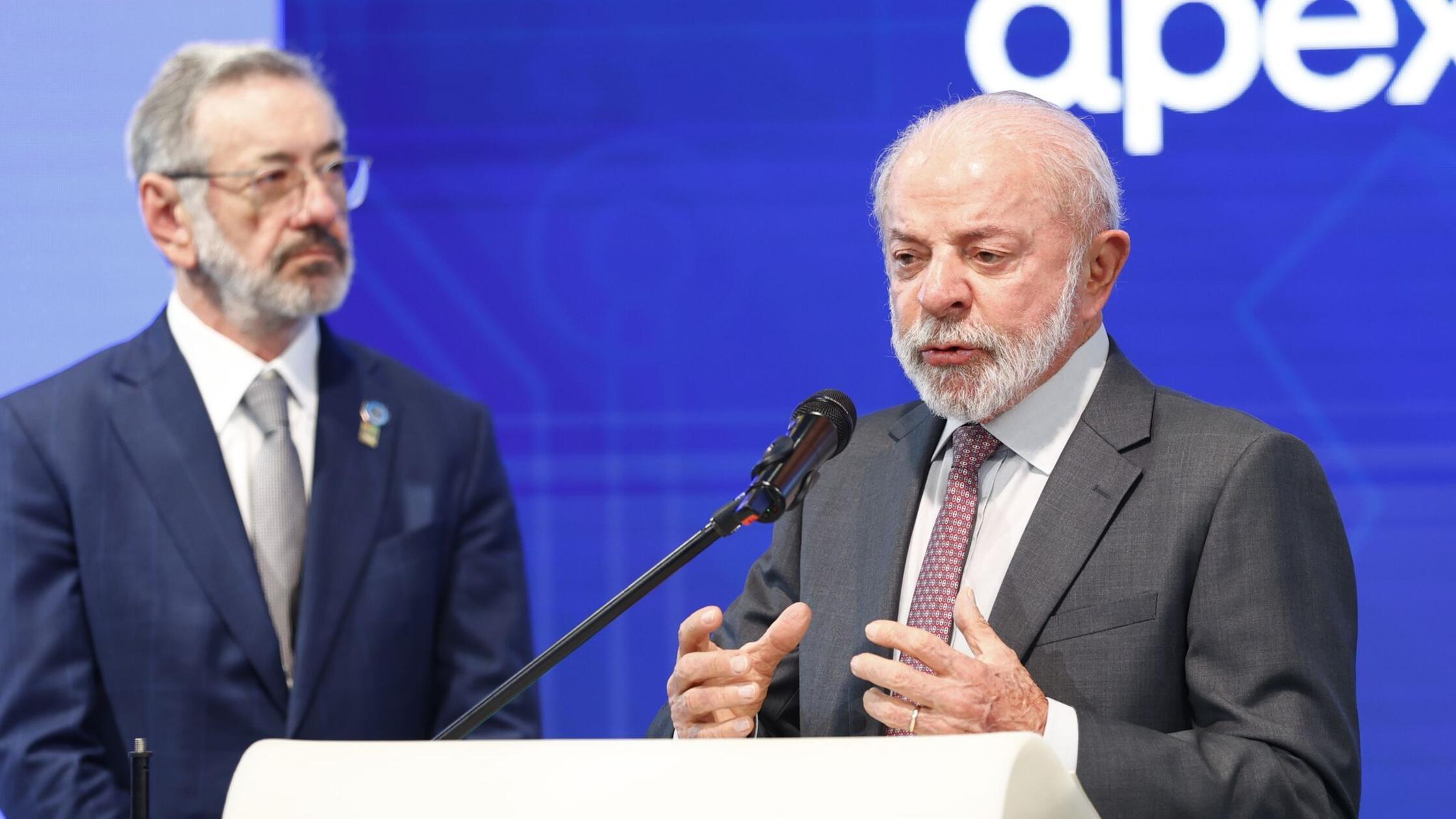 Luiz Inácio Lula da Silva (r), Präsident von Brasi