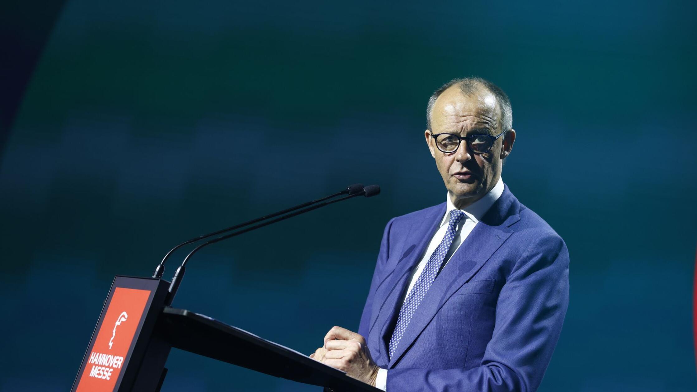 Bundeskanzler Friedrich Merz (CDU) spricht bei ein