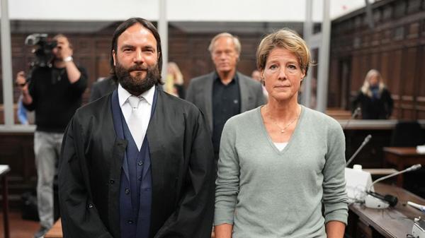 Christina Block (r), deutsche Gastronomin und Unte