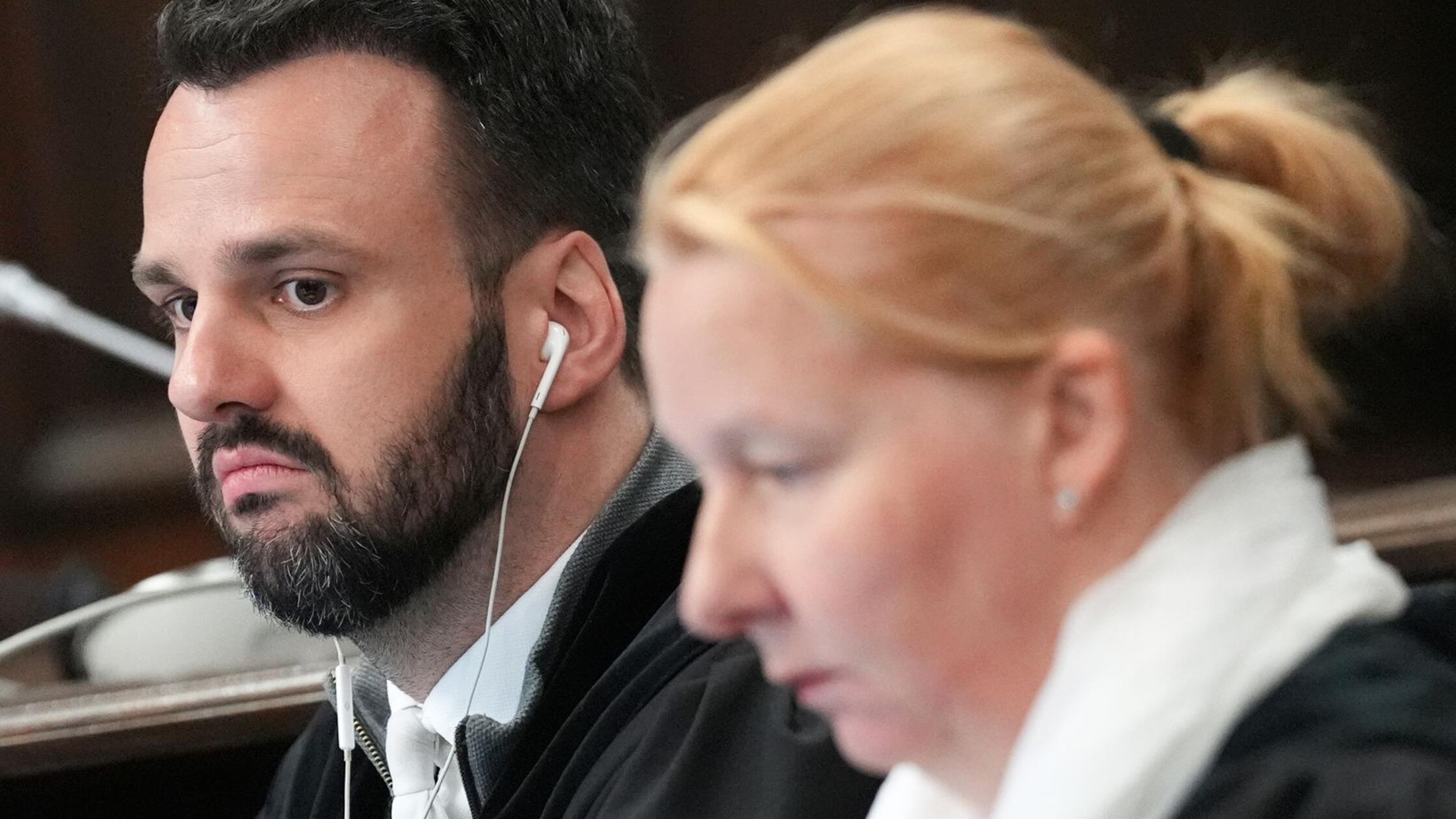 Mona Paul (r), Oberstaatsanwältin, und Marvin Stei