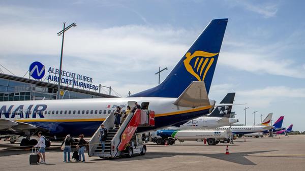 Flughafen-NUE-FR-LH-KL-W4--1-