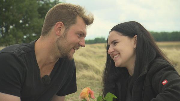 Michi aus dem Maifeld und Valentina aus Nürnberg haben sie bei der TV-Show „Bauer sucht Frau“ kennen und lieben gelernt.