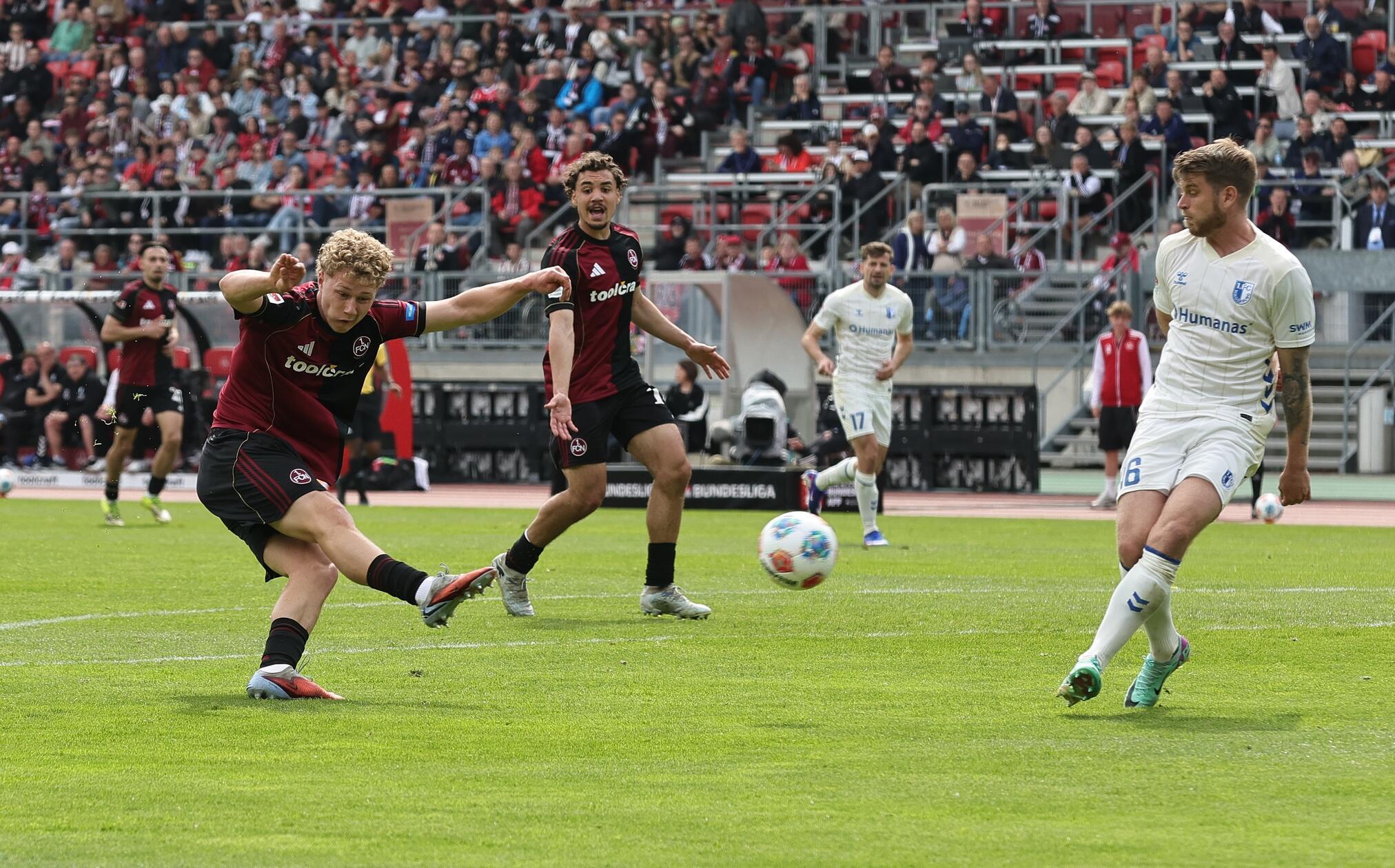 Knapp vorbei: Der kurz zuvor eingewechselte Scobel war nach einer guten Stunde dicht dran am Nürnberger 2:0.