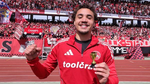 Mann des Tages war zweifellos Siegtorschütze Rafael Lubach, der noch in der Vorwoche die tragische Figur gegeben hatte.