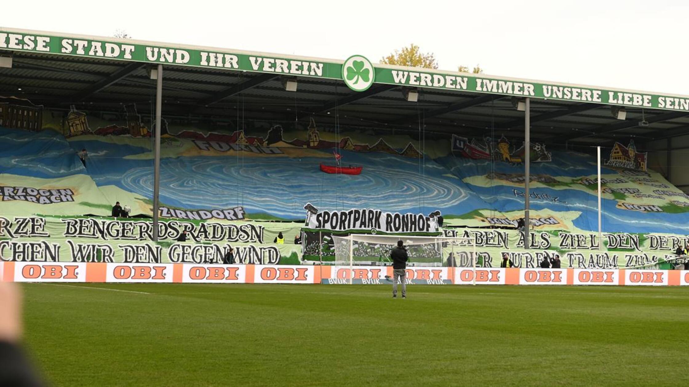 Das Club-Boot geht in Fürth unter. Zumindest auf der Choreo.
