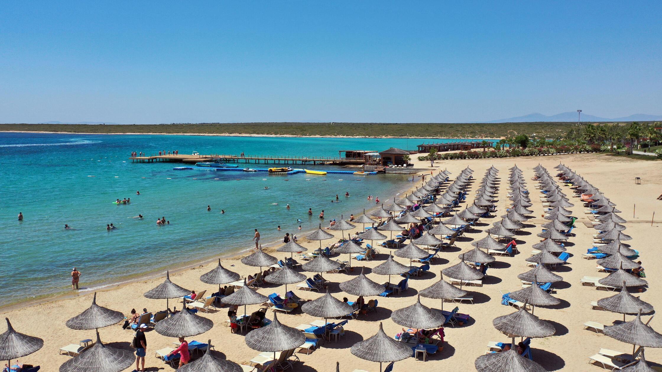 39 blue flags fly on the beaches of Turkiye's Kusa