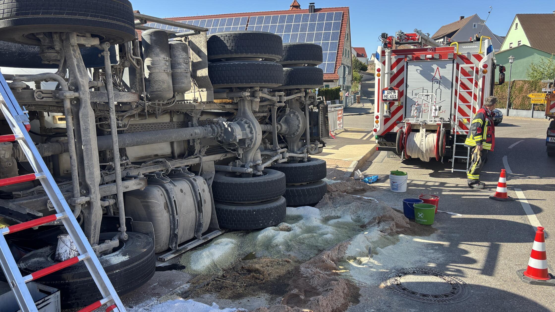 Betonmischer Unfall Mitteleschenbach