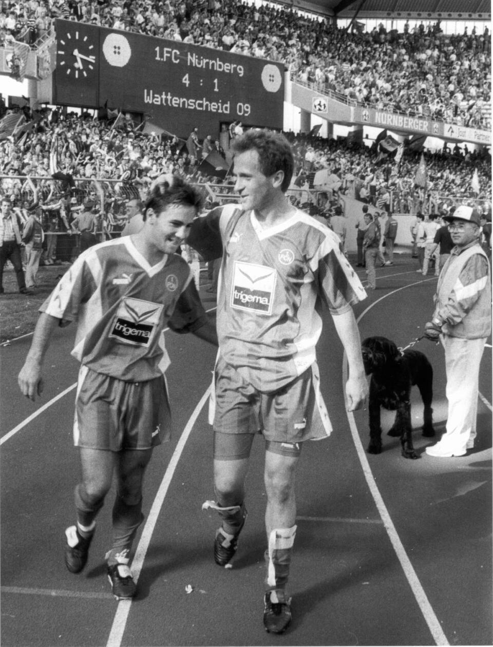 Rainer Zietsch Der ehemalige Junioren-Nationalspieler stieß 1991 vom VfB Stuttgart zum Club. Bis 1994 hielt er als Libero die Nürnberger Abwehr in Liga eins zusammen, bis 1996 tat er dies eine Spielklasse tiefer. Anschließend hängte Zietsch noch eine Saison beim Kleeblatt dran. Am Laubenweg engagierte sich der gebürtige Leimener ab 2003 als Jugendtrainer. Von 2004 bis 2016 war er, zwischenzeitig sogar in leitender Funktion, für den Club-Nachwuchs zuständig. Anschließend trainierte der Ex-Profi den SC Feucht, ehe er ab Sommer 2018 bei den Würzburger Kickers aktiv wurde. Inzwischen unterstützt Zietsch als Assistent beim DFB Erfolgstrainer Christian Wück.