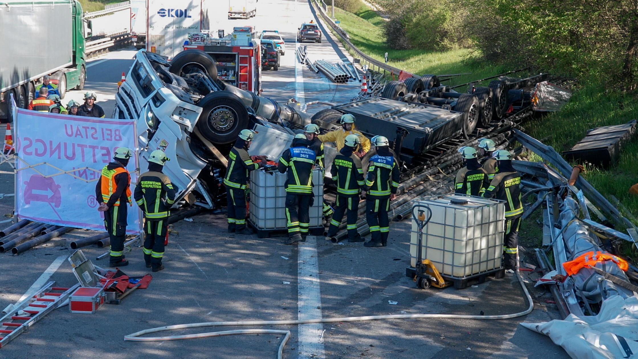 Soldaten leisten Erste Hilfe â€“ Lkw-Fahrer stirbt