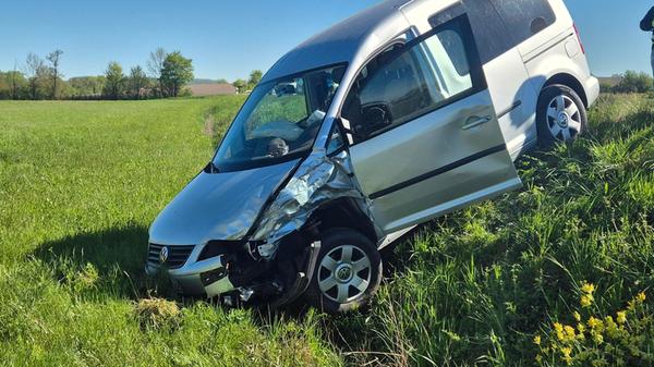 Auf der B470 zwischen Dottenheim und Ipsheim hat s