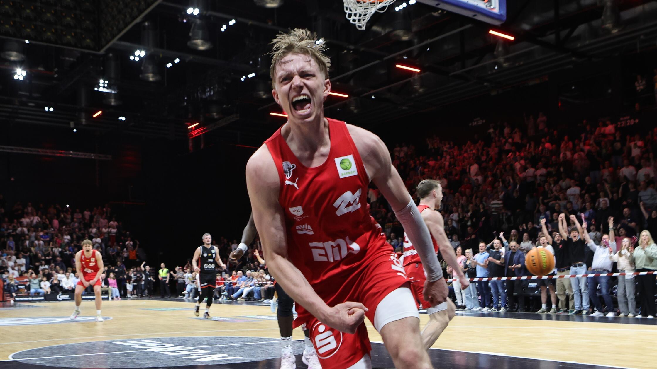 Nürnberg Falcons - SBB Baskets