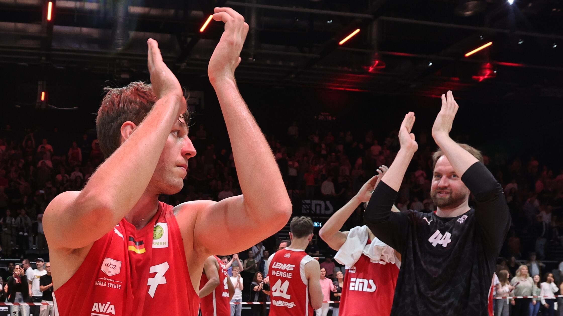 Nürnberg Falcons - SBB Baskets