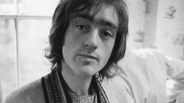 Als Mitgründer von Traffic prägte er den Rock der späten 1960er-Jahre und arbeitete später mit zahlreichen internationalen Künstlern, wie den Rolling Stones, zusammen: Der britische Musiker <b>Dave Mason</b> ist am 19. April im Alter von 79 Jahren gestorben.