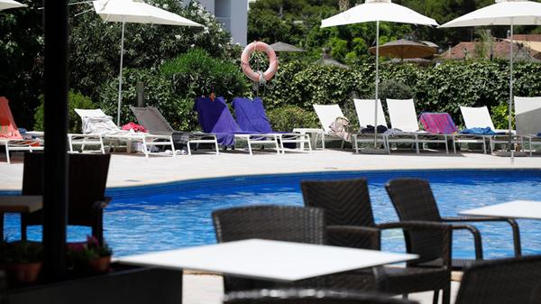 ARCHIV - So nicht: Viele Hotels haben inzwischen R