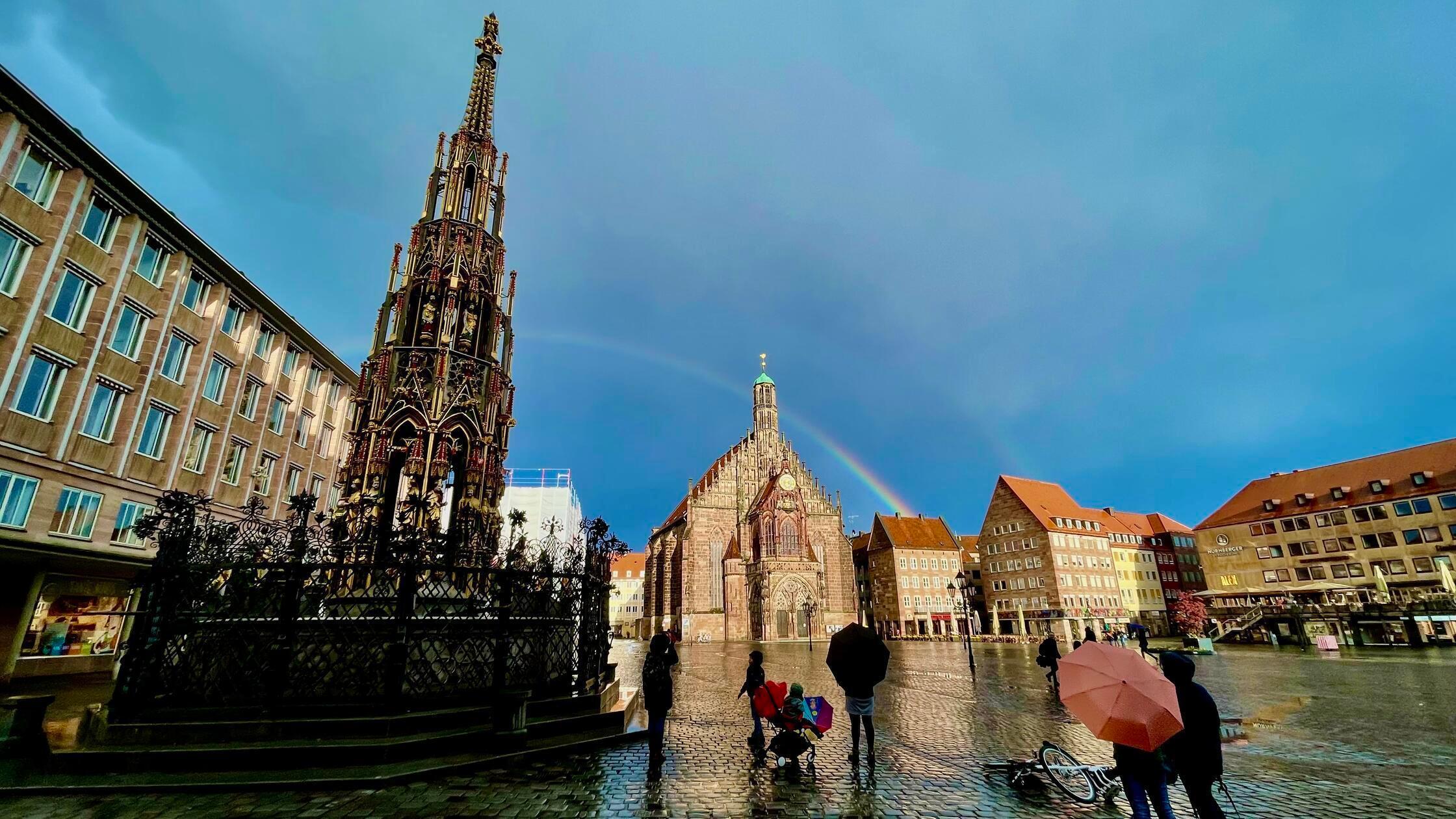 Leserfoto: Regenbogen am Hauptmarkt